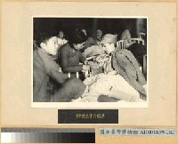 藏品(婦女為士兵縫衣)的圖片